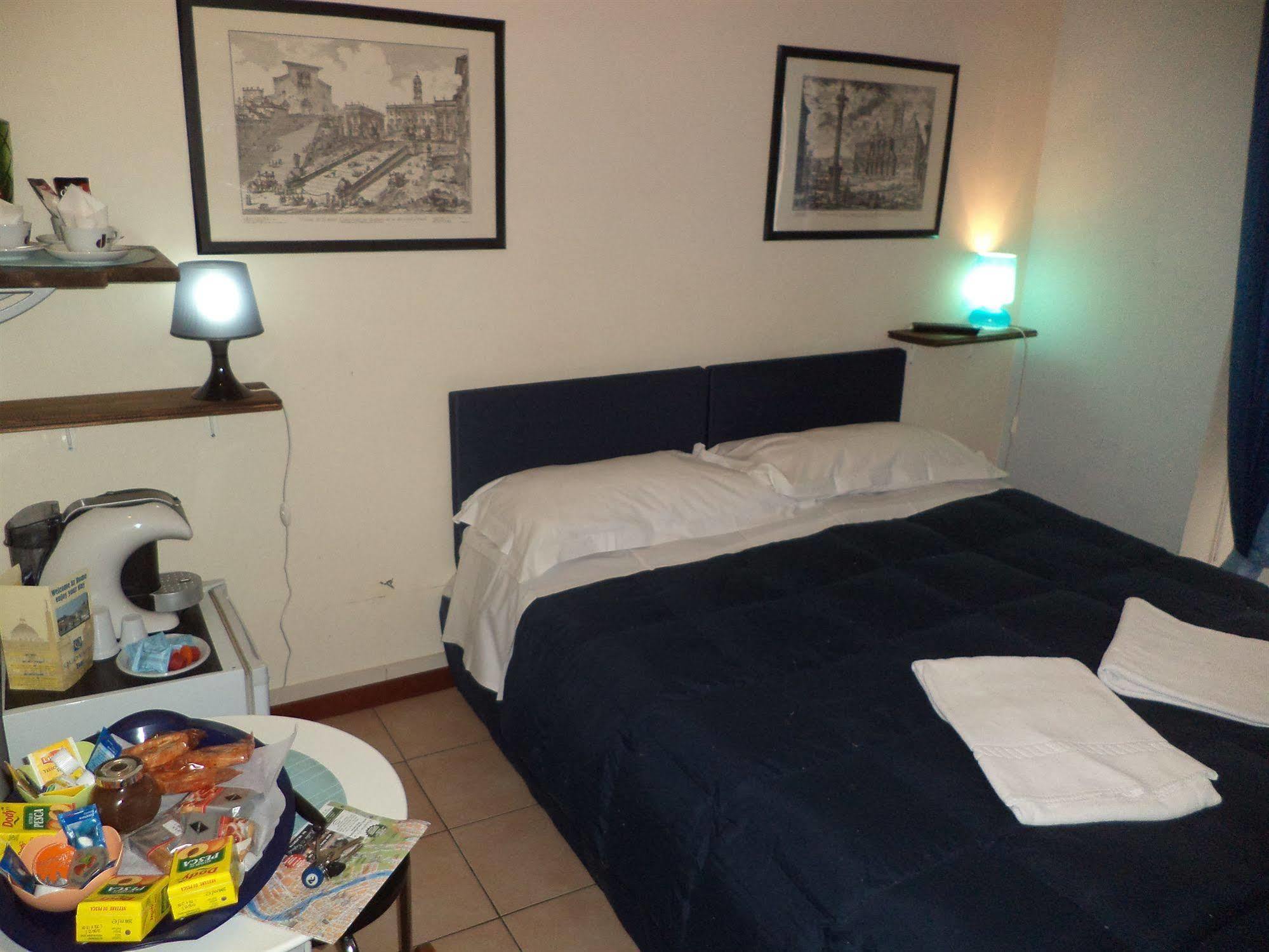 Enjoy Roma Bed & Breakfast Exterior photo