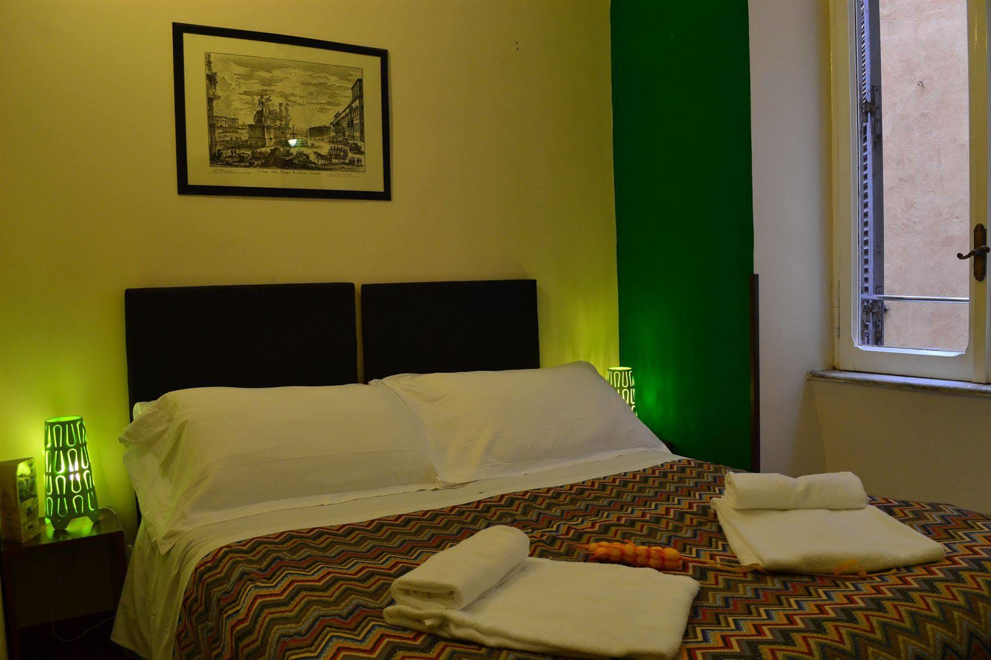 Enjoy Roma Bed & Breakfast Exterior photo
